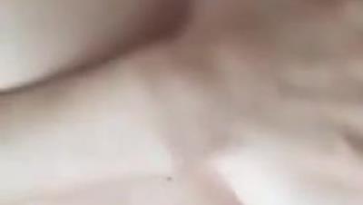 大奶骚妇
