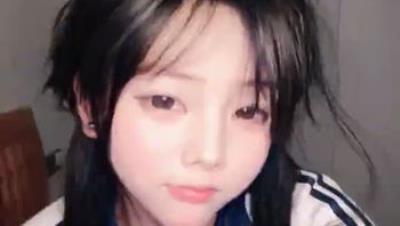 顶级校花来了！美到炸，清纯校园风小姐姐【取悦】刚下海就被操！满满撸点