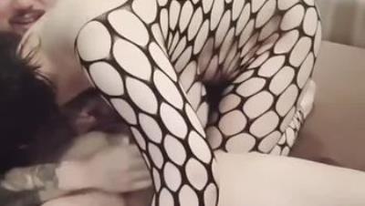 金钢狼__网衣也然不住的疯狂I奶 暴力奶就是这样的摇晃震撼1.