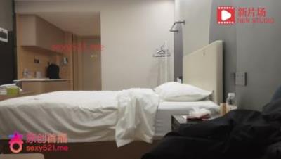 杏吧田伯光1-约了个不爱穿胸衣的精神小妹，胸又大又挺，叫声超淫荡
