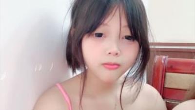 萝莉小学妹【06小狐狸】太清纯了 真空小JK 天然美穴特写 身材好皮肤白 双腿长又直 超级哇塞 (5)