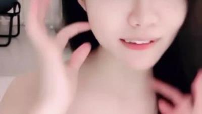Stripchat美女主播转战国内【小猫】顶级颜值 全身雪白 美乳翘臀大长腿 阳具疯狂抽插 (1)