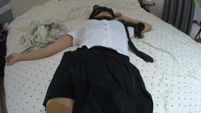摄影大师【少女时代】极品19岁少女初级开发白浆流到菊花上了，4K主机视角①